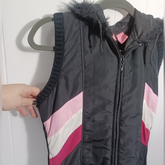 Y2K Winter Vest - Picture 3 of 8
